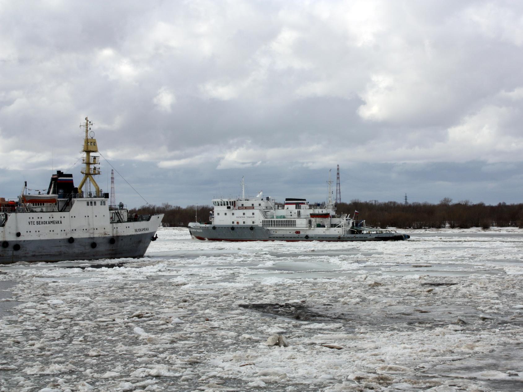 В Архангельске - ледоход, в морском порту - передышка