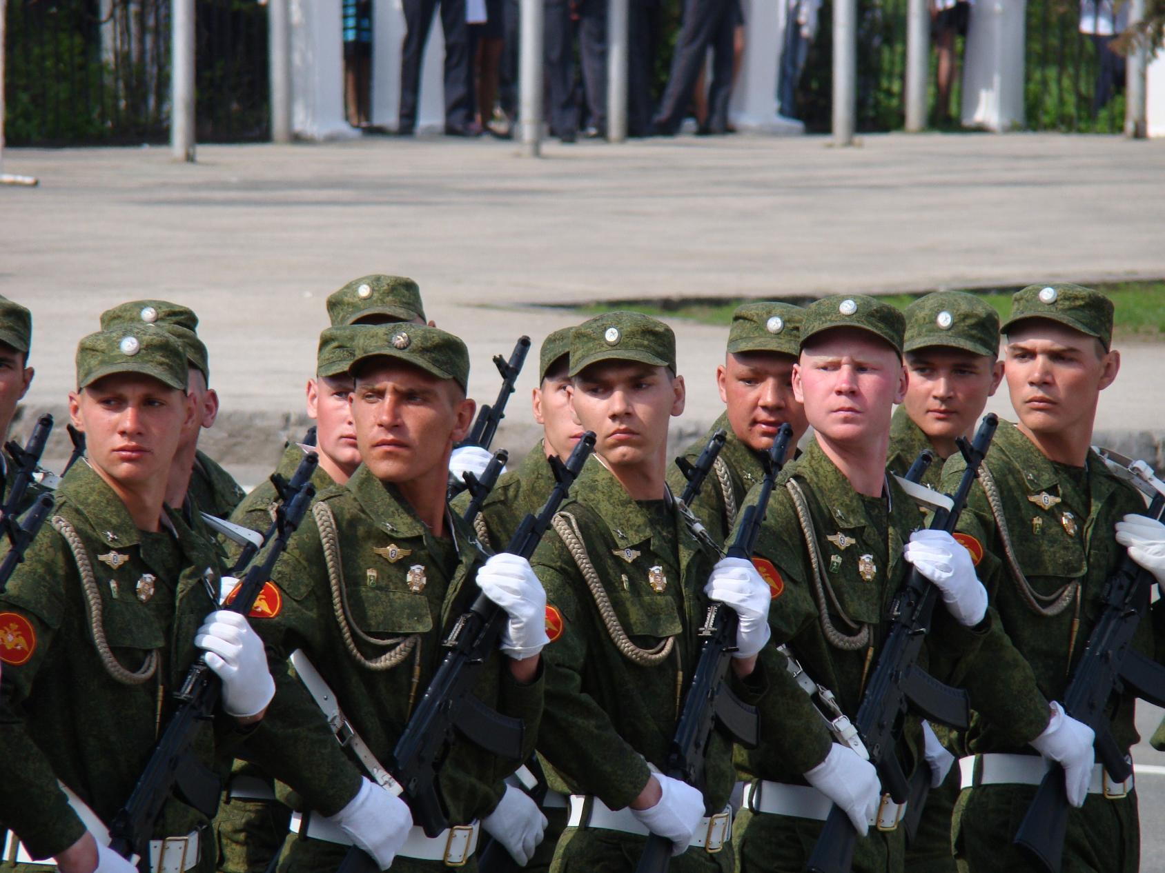 Жителей Архангельской области приглашают на службу по контракту